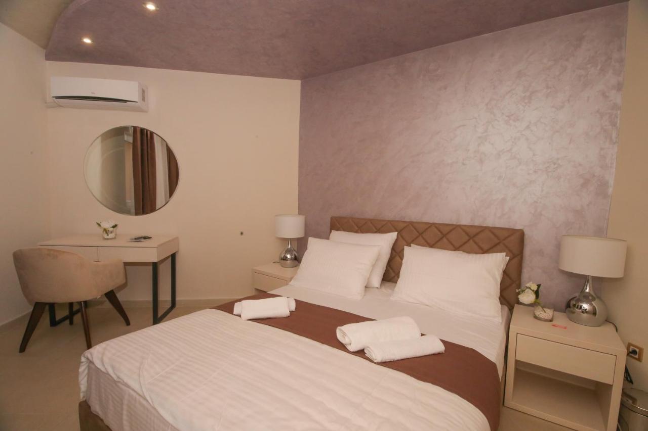 Hotel Bajadera Lux Belgrado Exterior foto